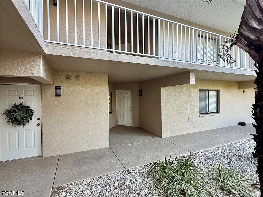 2 bed, 2.0 bath, 1121 sqft, $1,525 — Photo 3