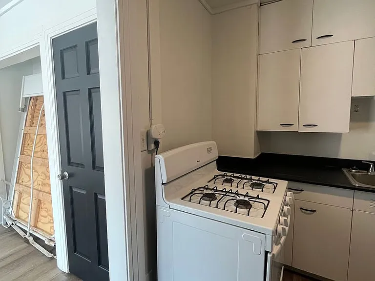 2816 Cottage Grove Ave — Photo 10