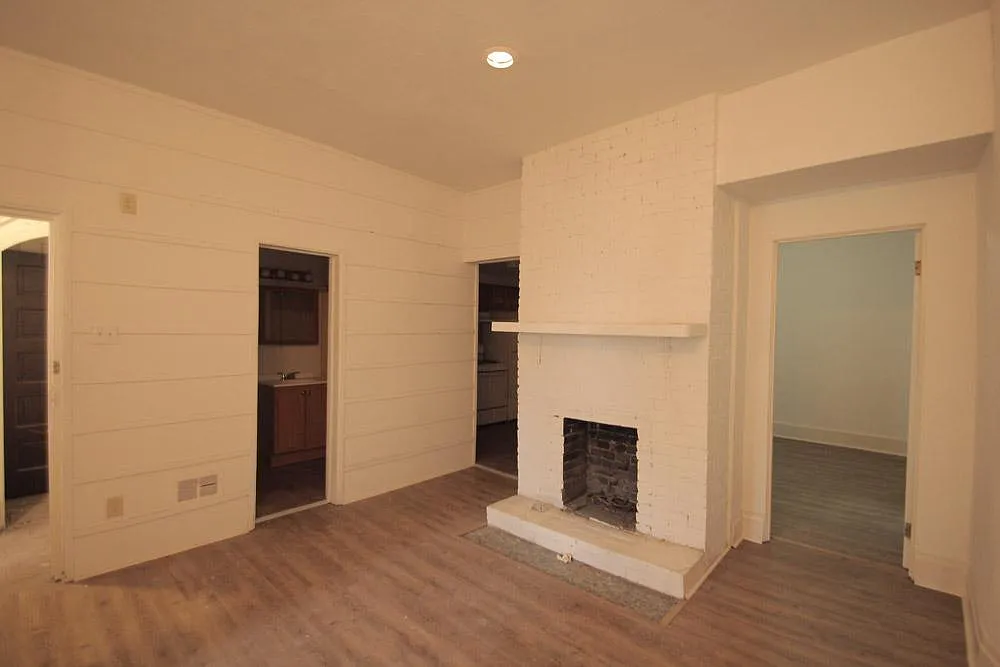 Building Photo - 419 Peebles St #1