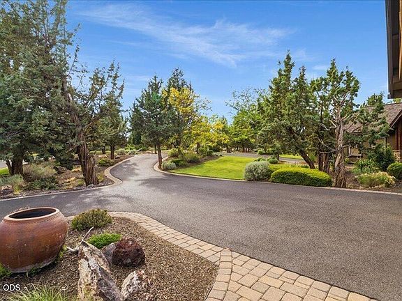 5th image of 360 Vista Rim Dr