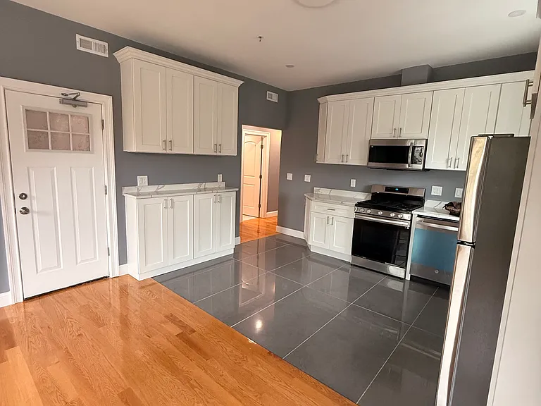 339 Cambridge St #1 — Photo 2