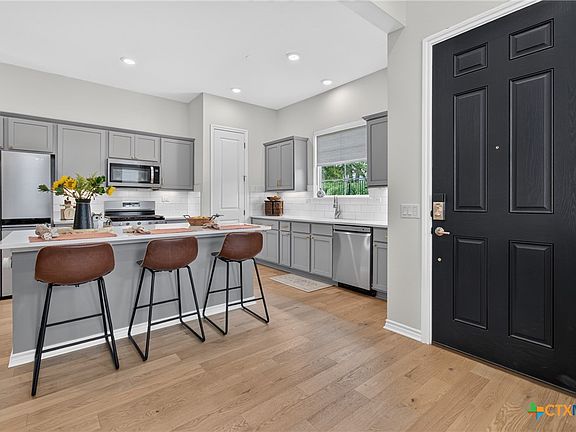 3rd image of 120 Stewart Dr #101