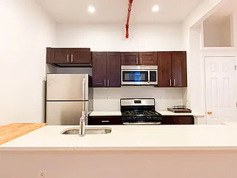 Rented by RealTegrity NY LLC