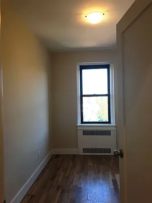 Rented by Prime Realty | media 37