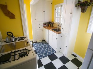 2492 N Gower St, Los Angeles, CA 90068