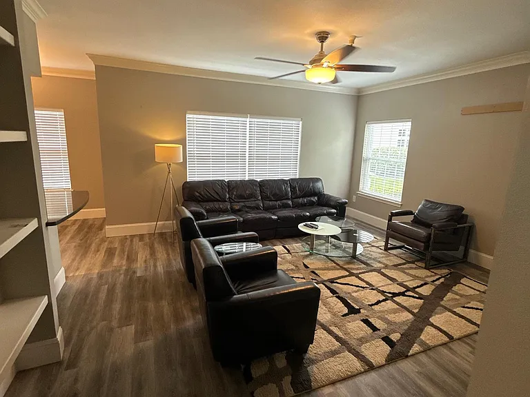 11631 Tomahawk Creek Pkwy #J — Photo 12