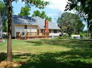 520 Coronado Rd, Bonner Springs, KS 66012