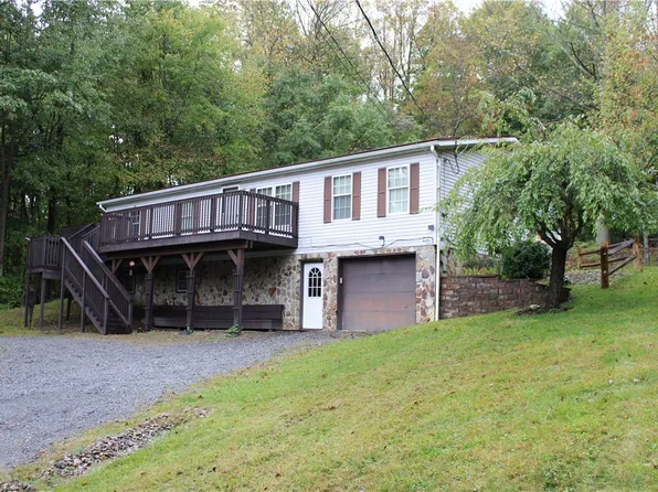 8 Wilson Ln, Mercer, PA 16137