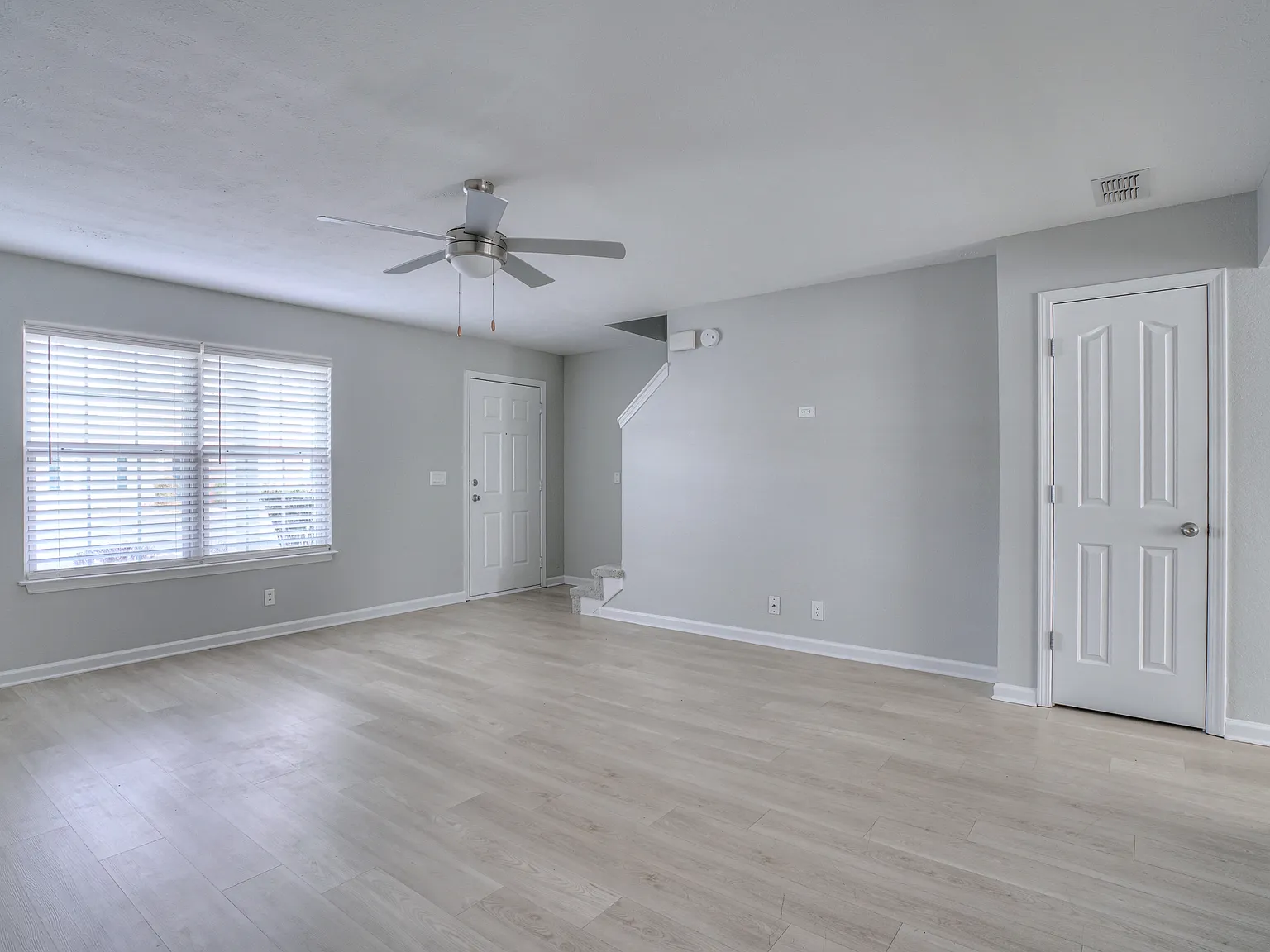 2 bed, 1260 sqft, $1,650 — Photo 3
