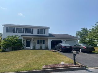 3820 Dora Dr, Harrisburg, PA 17110