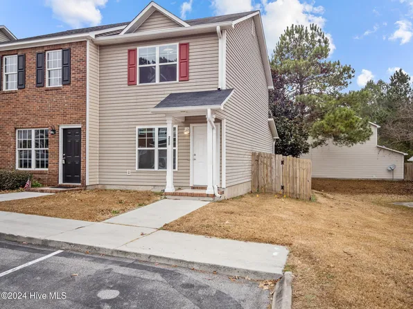 211 Meadowbrook Lane, Jacksonville, NC 28546