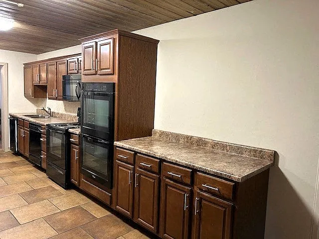 Clubhouse Kitchen
