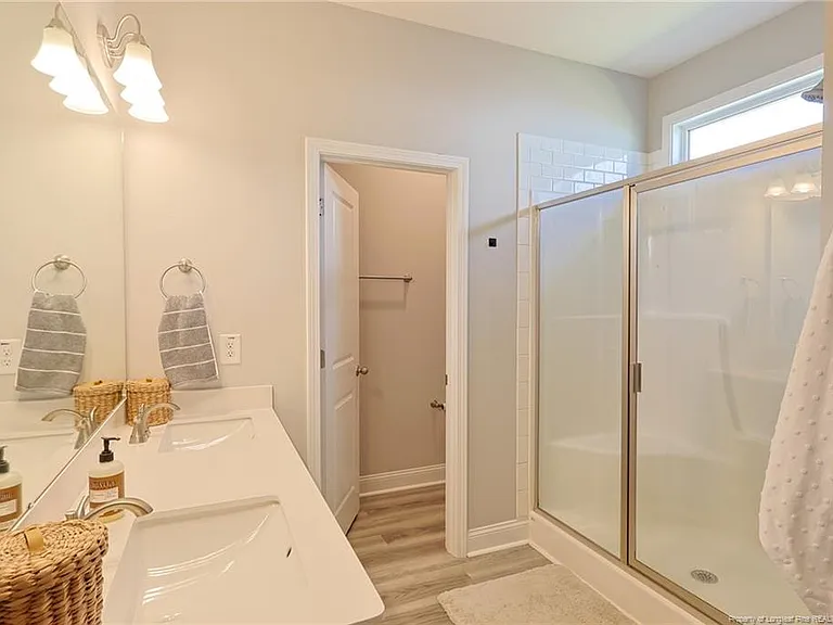 137 Wright Woods Ln — Photo 15