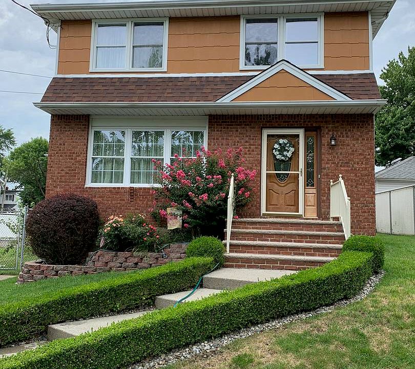 1st image of 327 Ashland Ave