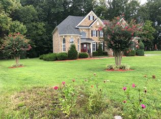 8523 Julina Dr, Oak Ridge, NC 27310