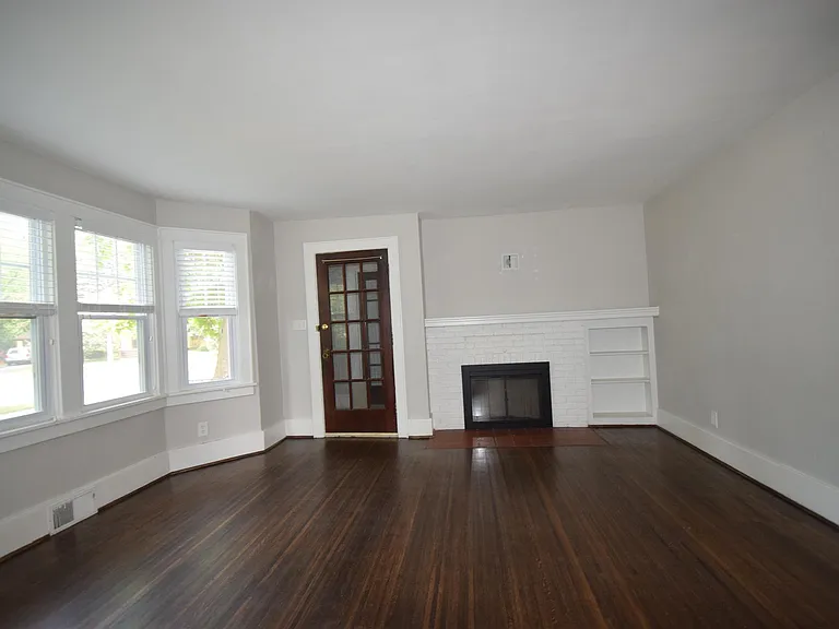 78 Hollywood Ave — Photo 8