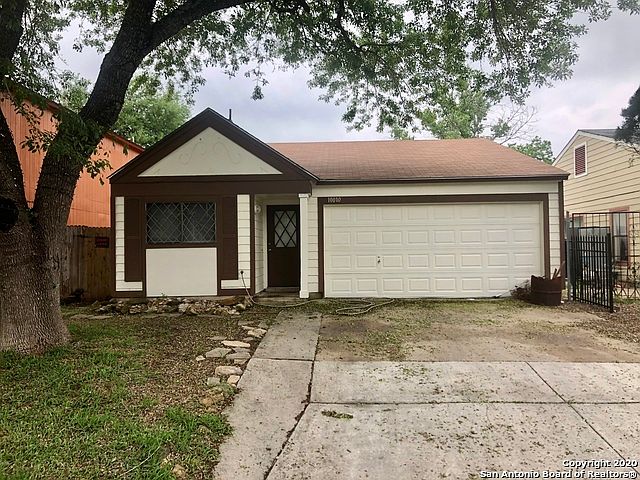 1st image of 10010 Birch Field Dr
