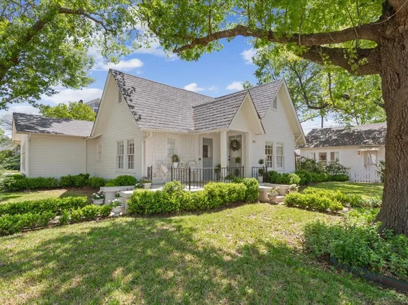 600 W 3rd St, Mc Gregor, TX 76657
