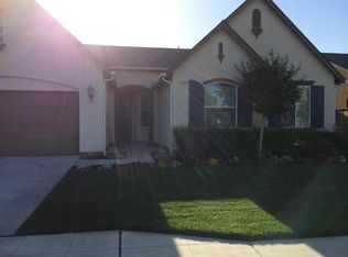 1743 Twinberry Ave, Clovis, CA