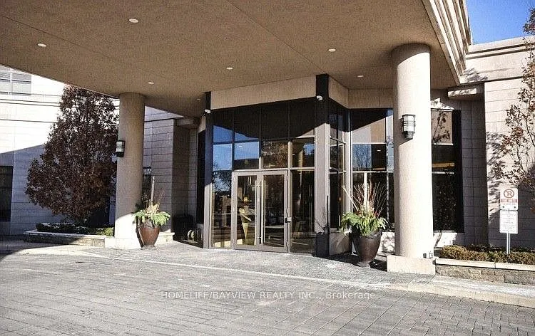 133 Wynford Dr #Penthouse 304 — Photo 3