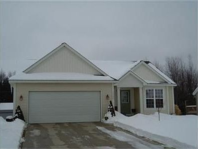 2nd image of 3922 Spruce Ln