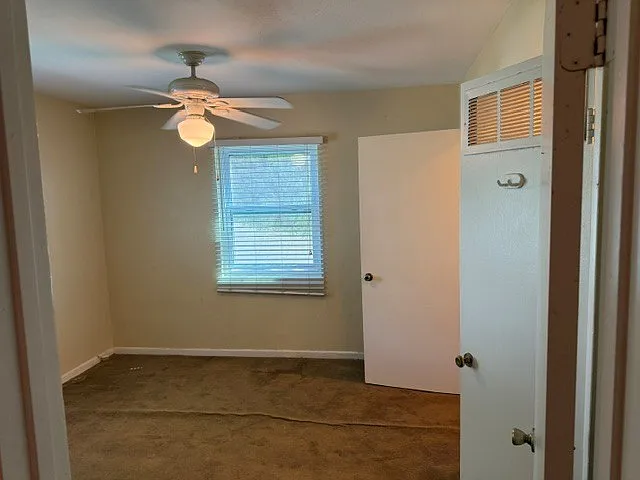 1 bed, 200 sqft, $700 — Photo 3