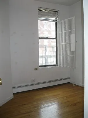 Rented by Tower Brokerage | media 63