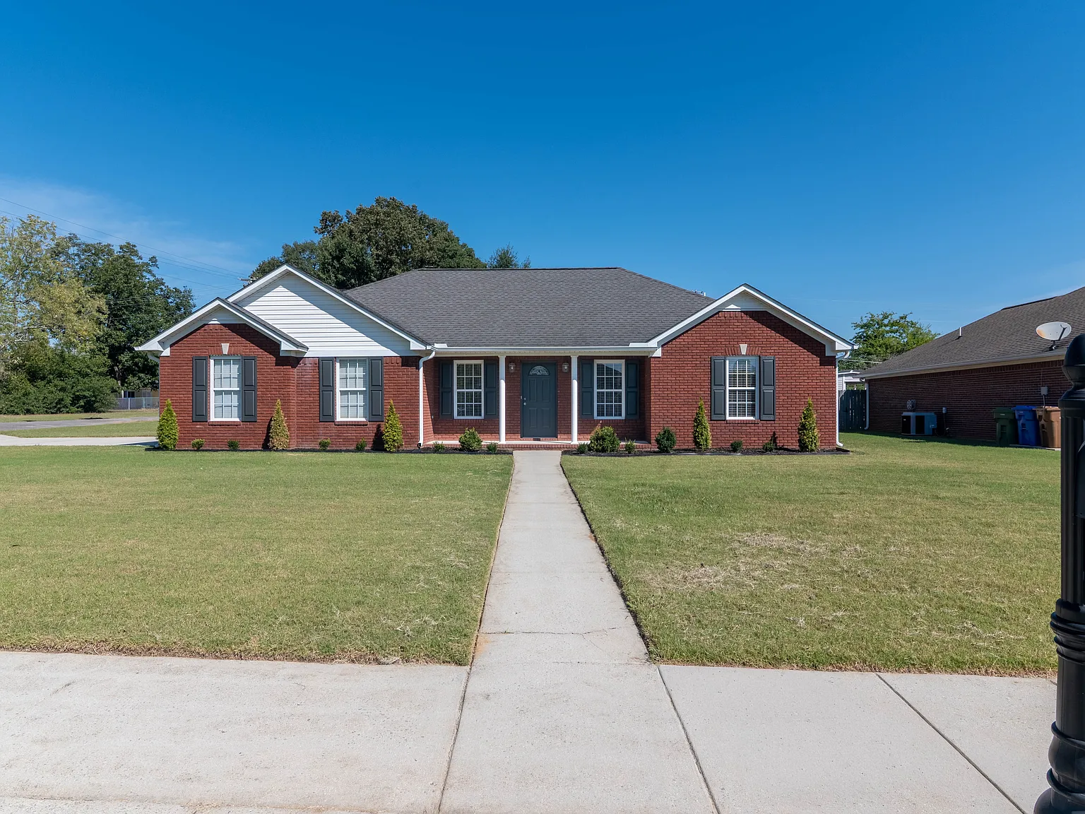 3 bed, 1675 sqft, $1,800 — Photo 1