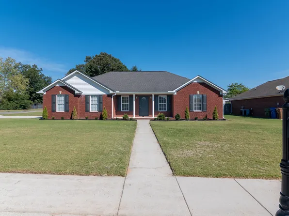 1113 Elm St NW, Hartselle, AL 35640