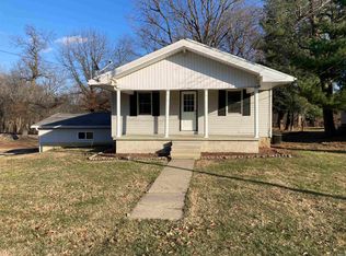 5122 S Lincoln St, Oakland City, IN 47660