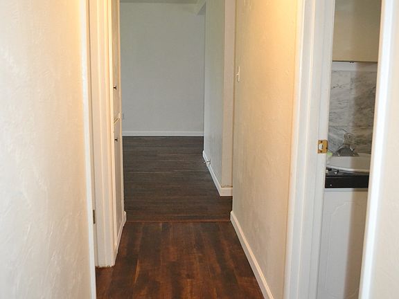 4th image of 5629 112th St SW