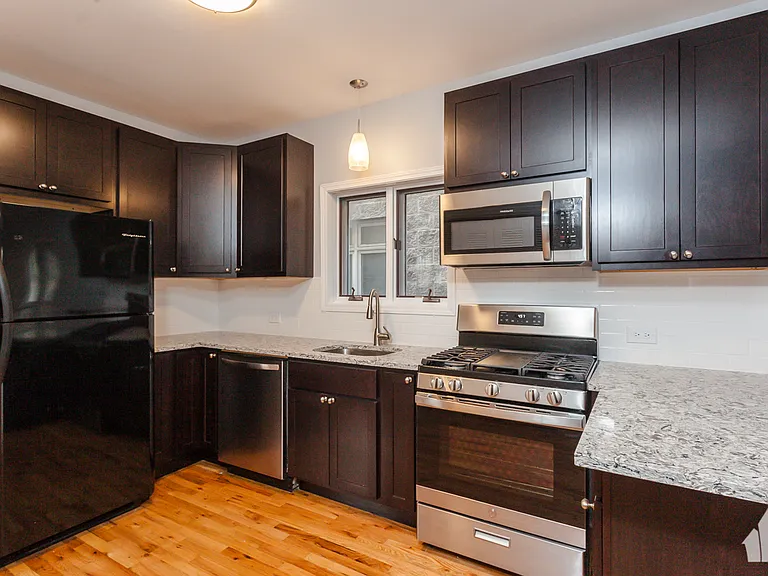 1510 N Elk Grove Ave #2 — Photo 6