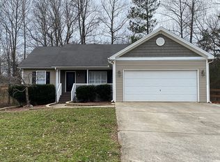 69 Ridgecrest Dr, Douglasville, GA 30134