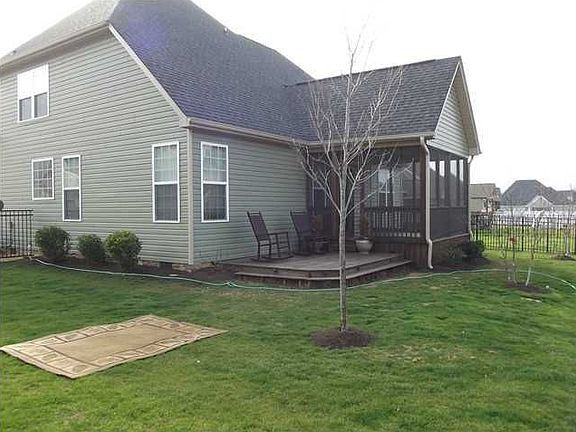 2nd image of 8427 Sophie Ln