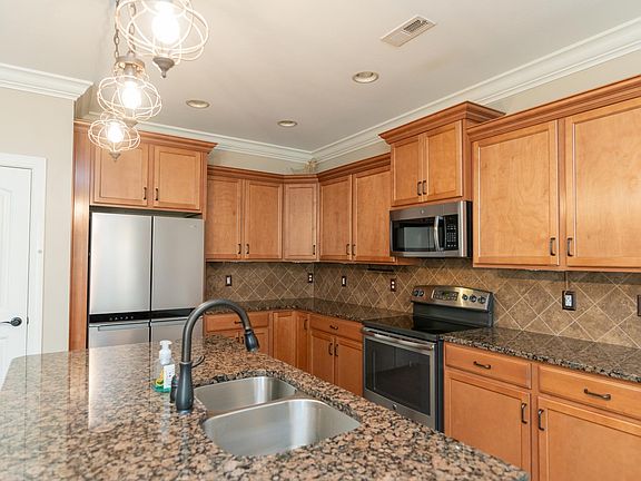 5th image of 8436 Deer Run Cir