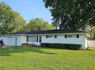 212 Edna Ln, Sparta, IL
