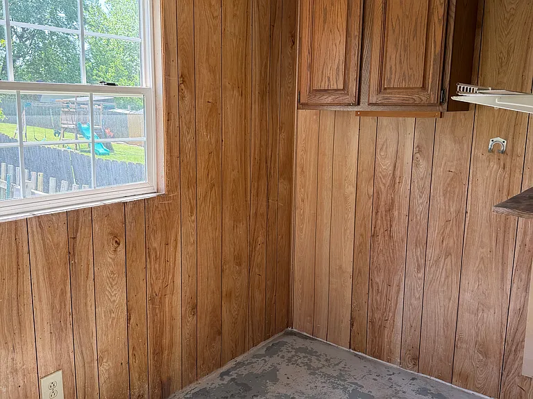 1684 Christian St — Photo 14