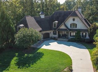 7533 Turnberry Ln, Stanley, NC 28164