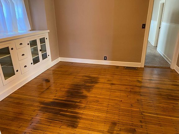 4th image of 4310 Guilford Ave