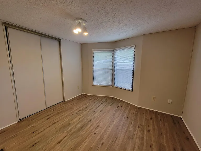 832 Briny Ln — Photo 13