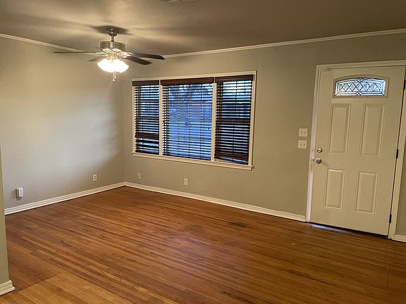 3rd image of 2125 Churchill Way