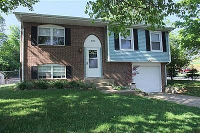 1st image of 400 E Tiverton Way
