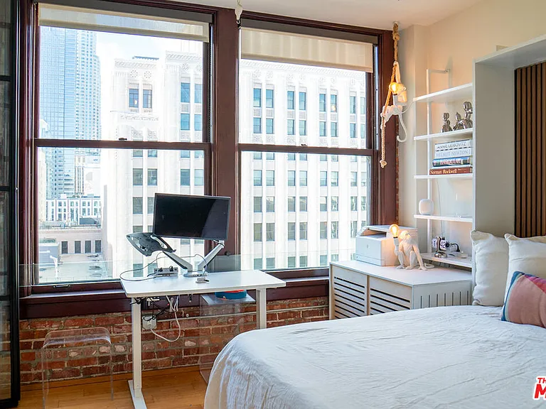 460 S Spring St #903 — Photo 25