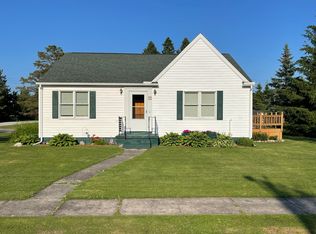 221 N Dewey St, Pickford, MI 49774