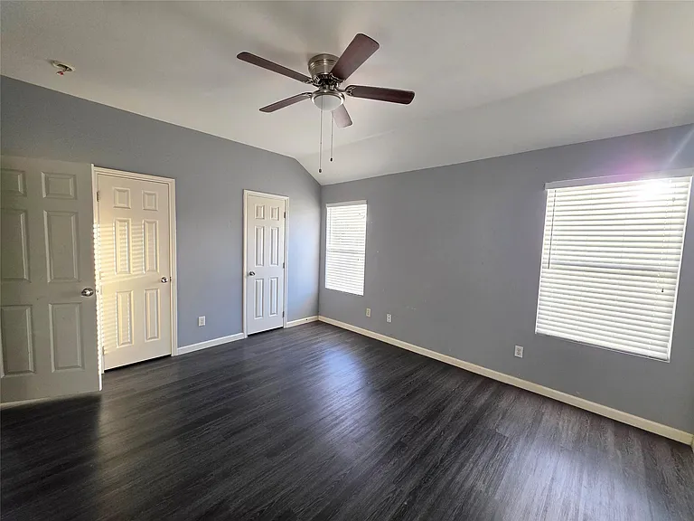 9514 Manorstone Ct — Photo 6