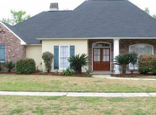 6750 S Woodgate Ct, Baton Rouge, LA 70808