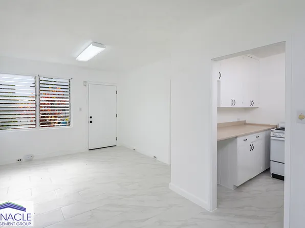 1115C Hassinger St #2, Honolulu, HI 96822