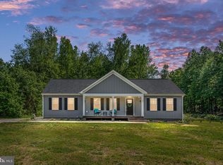 22 Bella Woods Dr, Bumpass, VA 23024