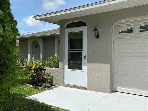 2nd image of 110 NE 10th Pl