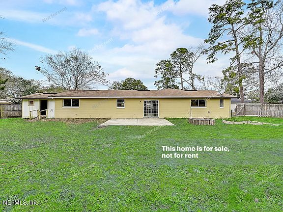 5th image of 9986 Larkdale Ct